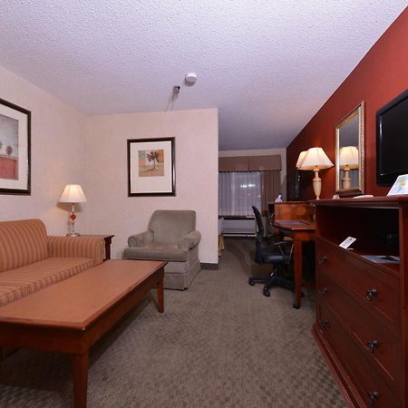 Best Western Plus Rama Inn Redmond Room photo